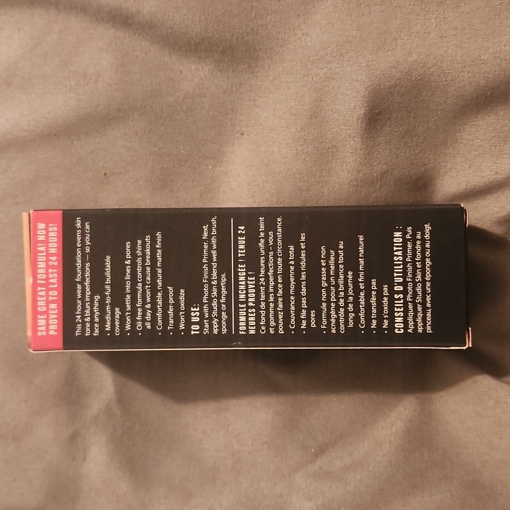 Smashbox Foundation - Picture 2 of 6
